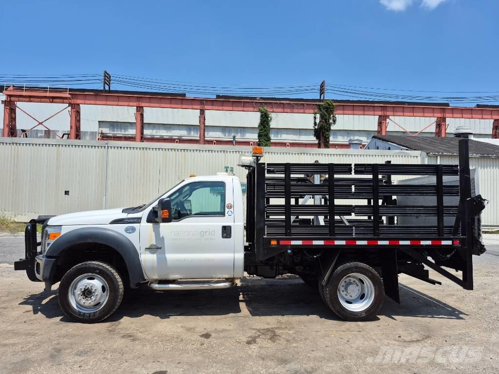 Ford F 550 Caja abierta/laterales abatibles