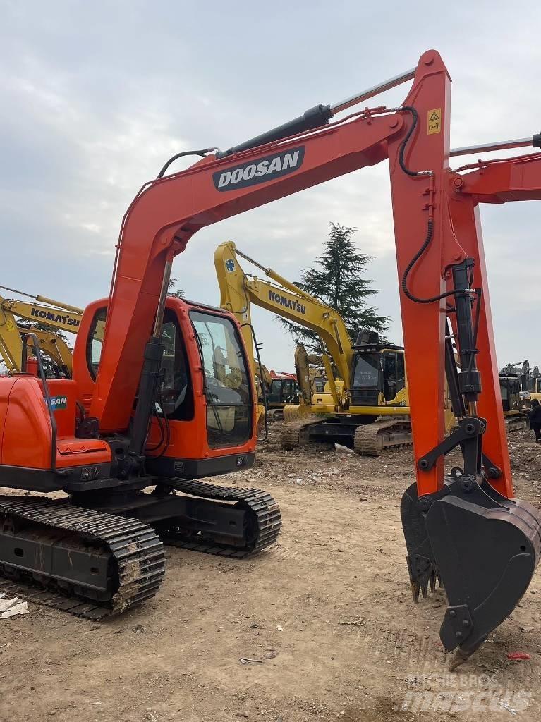 Doosan DX80 Excavadoras 7t - 12t