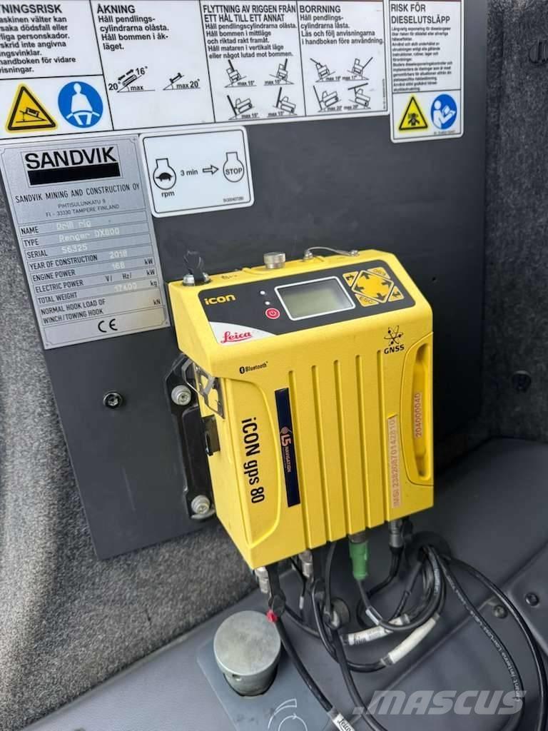 Sandvik DX800 Perforadora de superficie