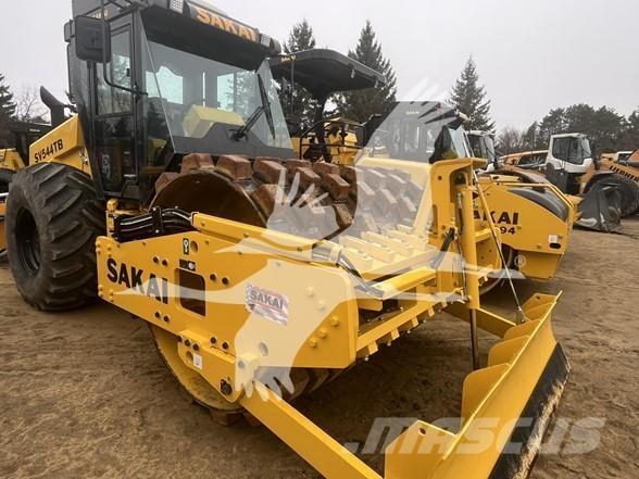 Sakai SV544T Rodillos de un solo tambor