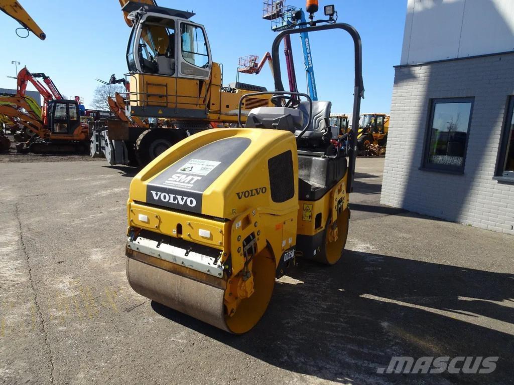 Volvo DD25P Rodillos de doble tambor