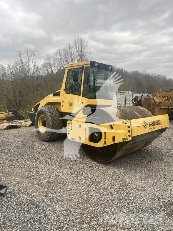 Bomag BW213D-4 Rodillos de un solo tambor