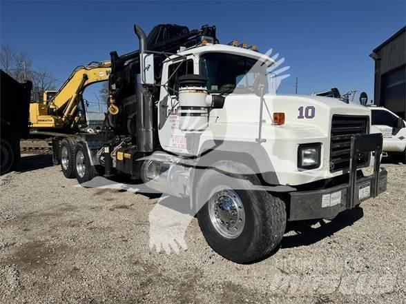 Mack RD688S Camiones tractor