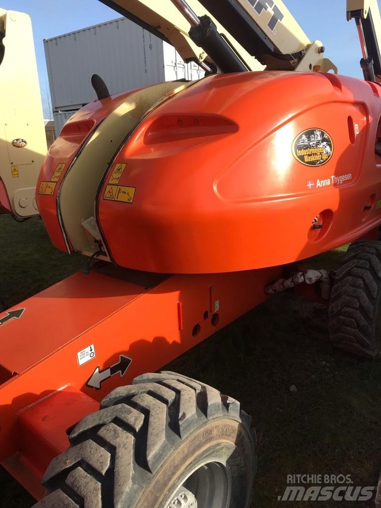 JLG 460 SJ Plataformas con brazo de elevación telescópico