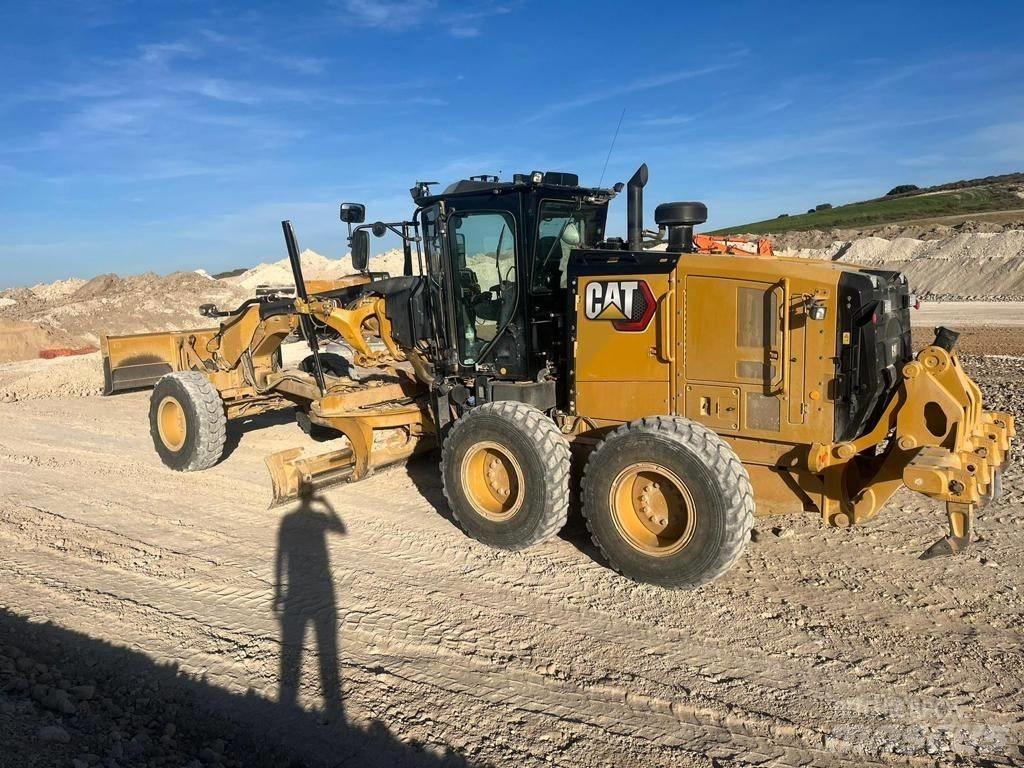 CAT 150 Niveladoras