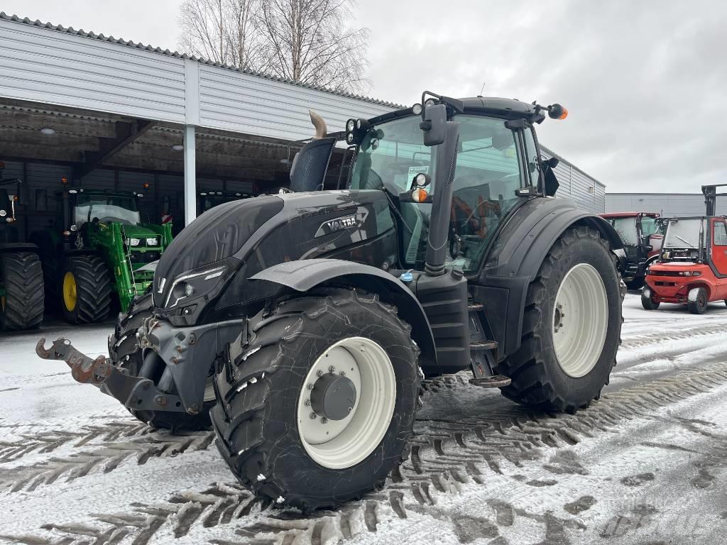 Valtra T 174 Tractores