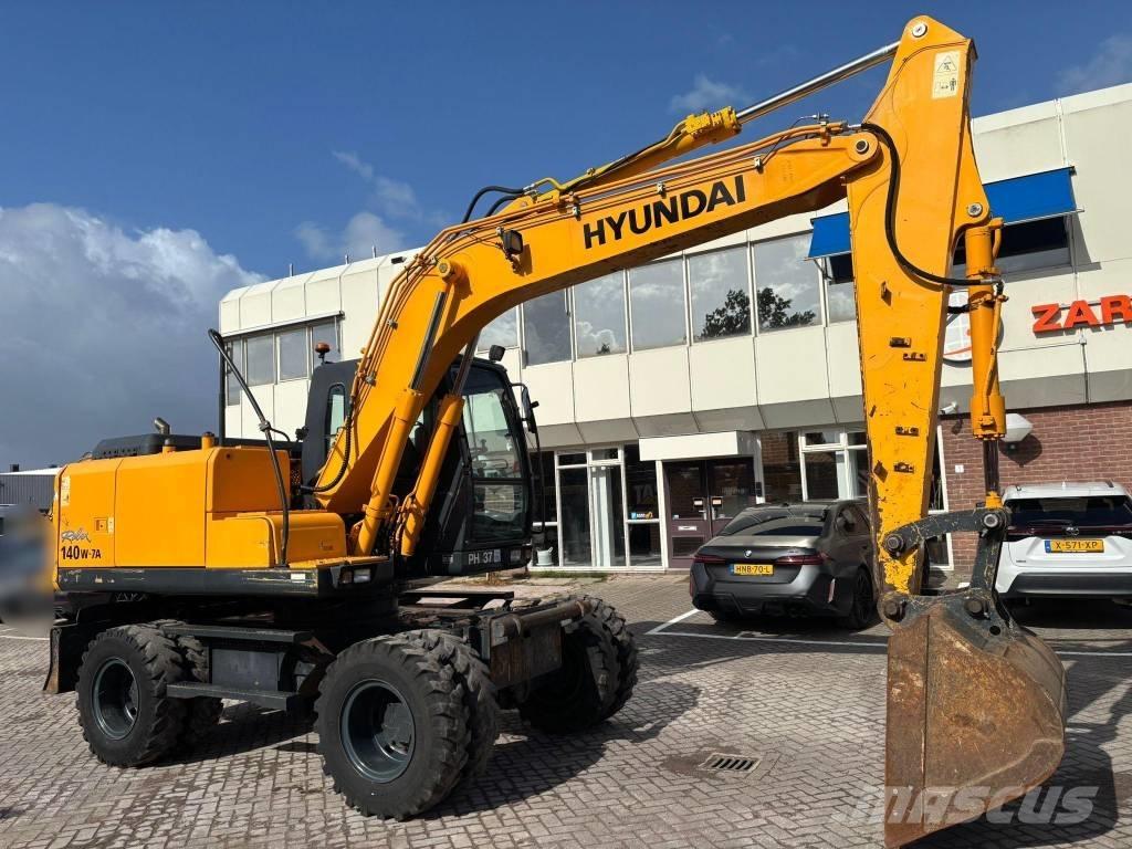 Hyundai 140W-7A Excavadoras de ruedas