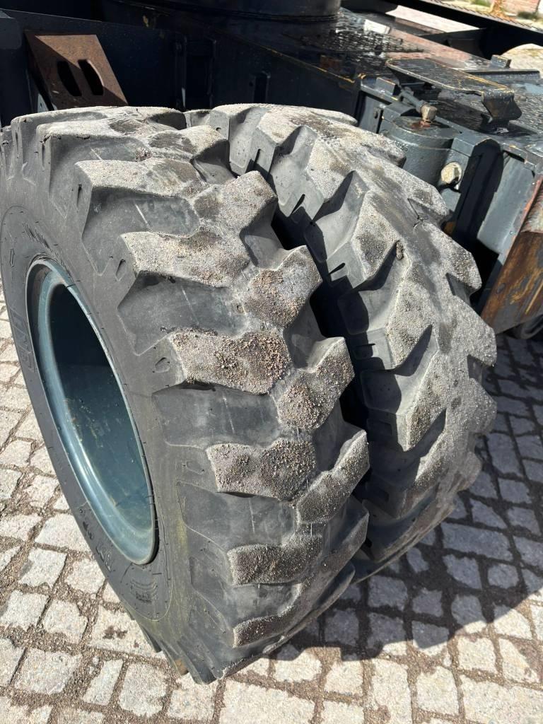 Hyundai 140W-7A Excavadoras de ruedas