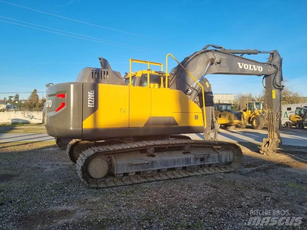 Volvo EC220E Excavadoras sobre orugas