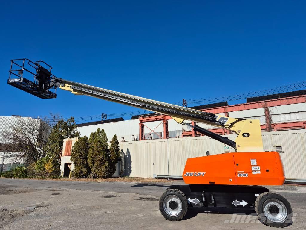 JLG 800 S Plataformas con brazo de elevación telescópico