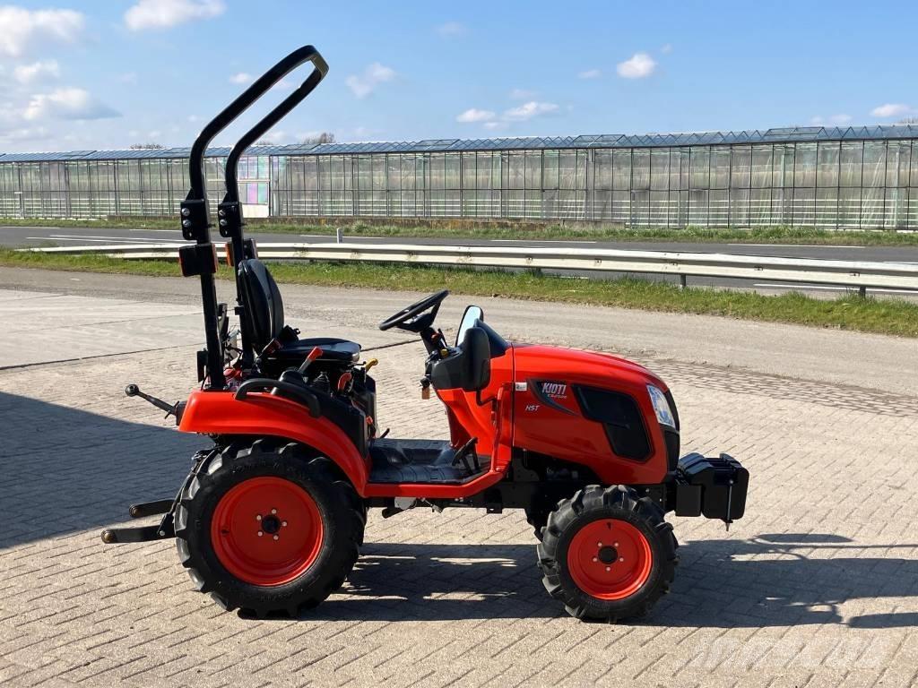 Kioti CS 2520 HST Tractores