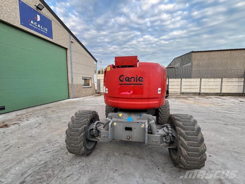 Genie Z45/25 Plataformas con brazo de elevación manual