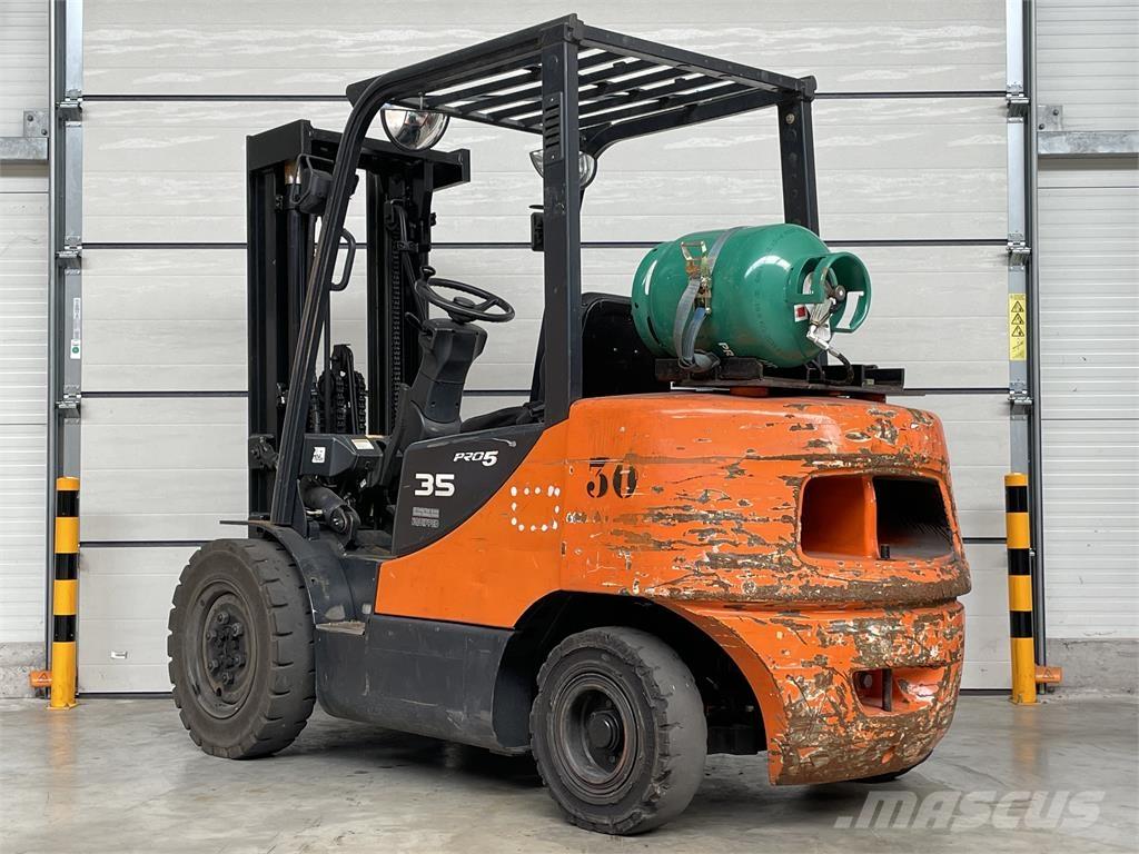 Doosan G35C-5 Camiones LPG