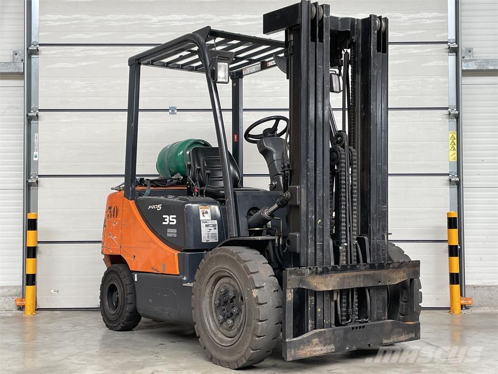 Doosan G35C-5 Camiones LPG