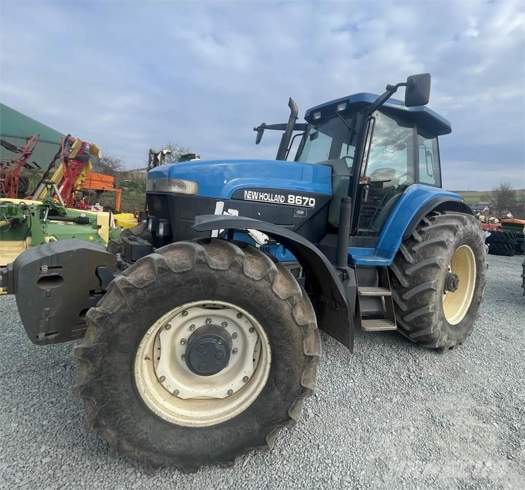 New Holland 8670 Tractores