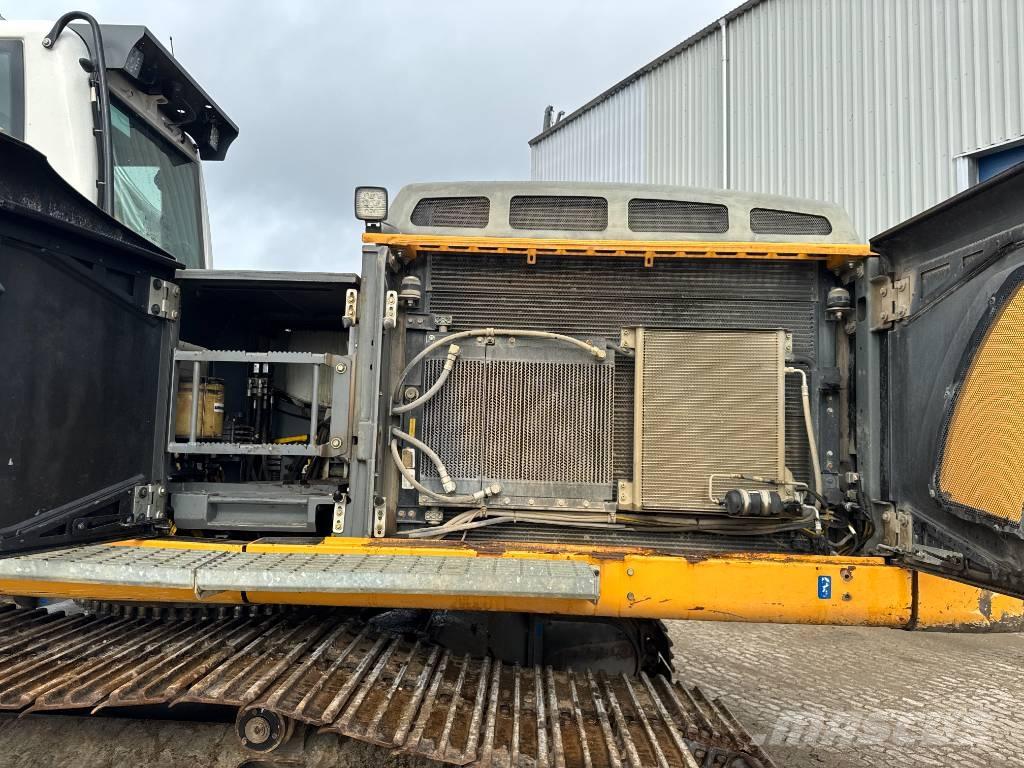 Liebherr R 946 Excavadoras sobre orugas