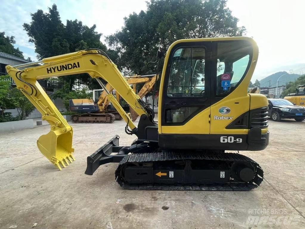 Hyundai R60-9 Excavadoras sobre orugas