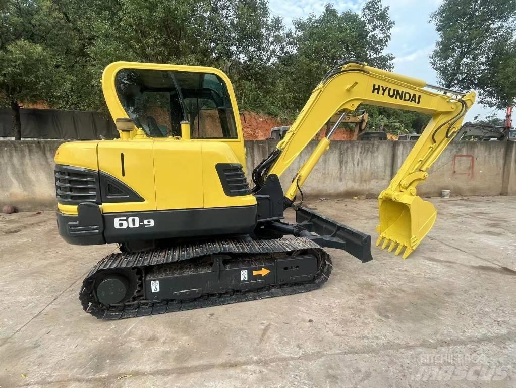 Hyundai R60-9 Excavadoras sobre orugas