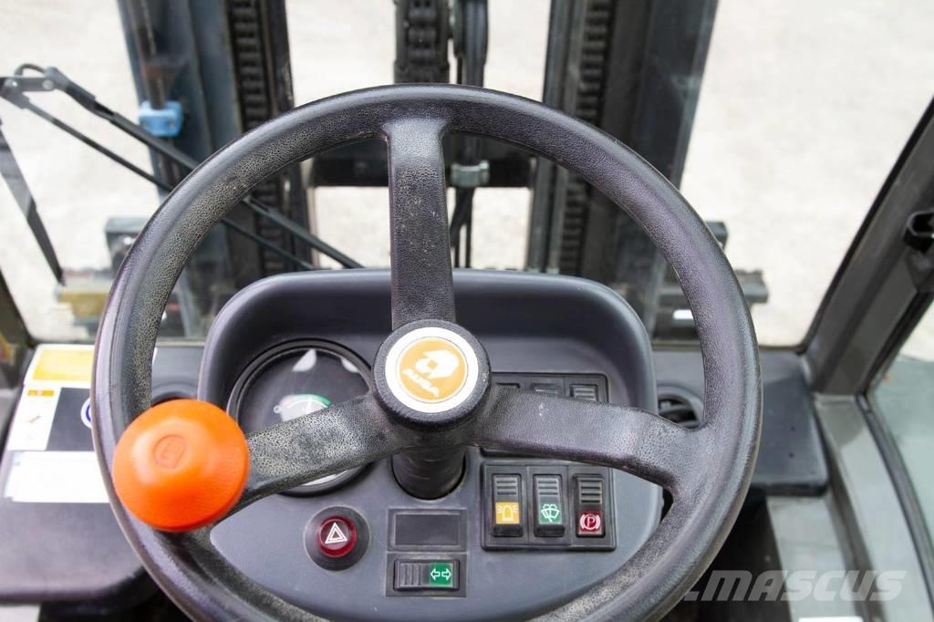 Ausa C 250 H Montacargas todo terreno