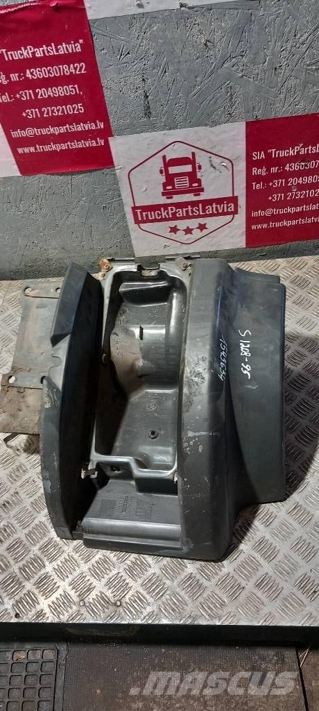 Scania 94 D.   1543634 Cabinas