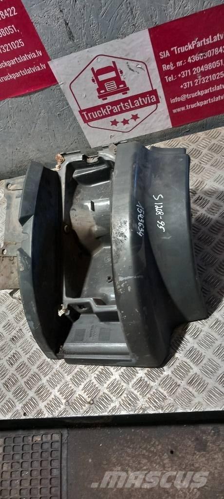 Scania 94 D.   1543634 Cabinas