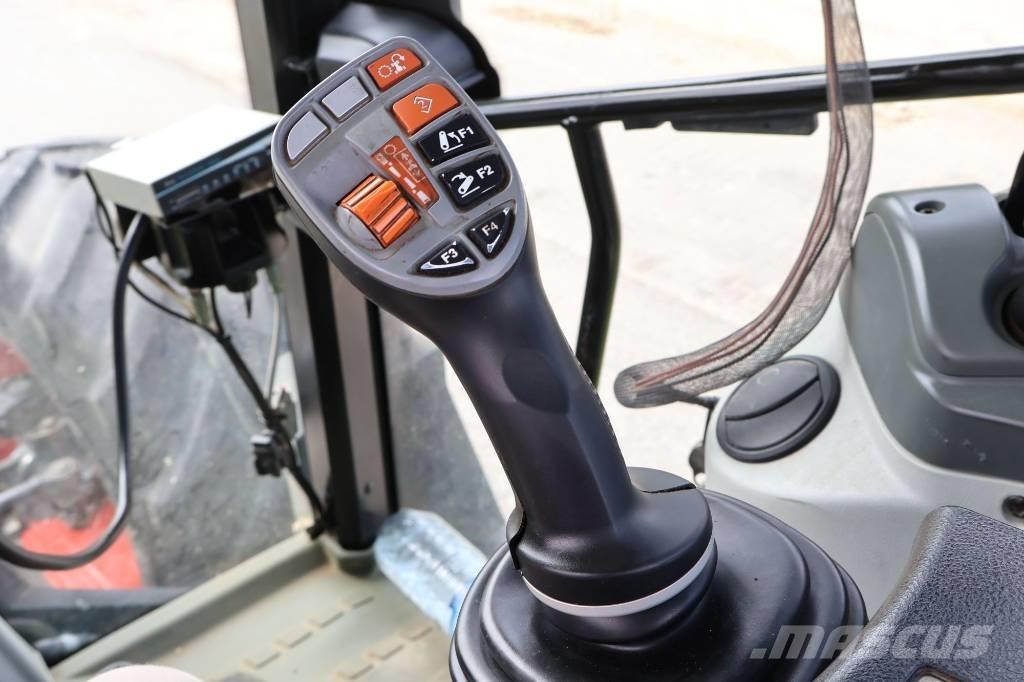 CLAAS Arion 460 Tractores