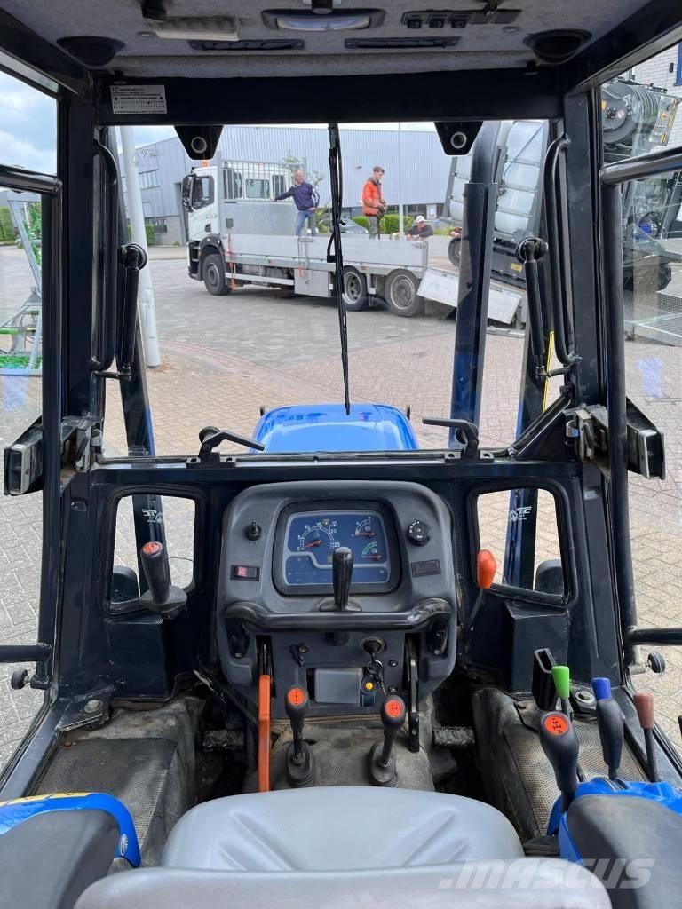 New Holland TK 4030f Tractores