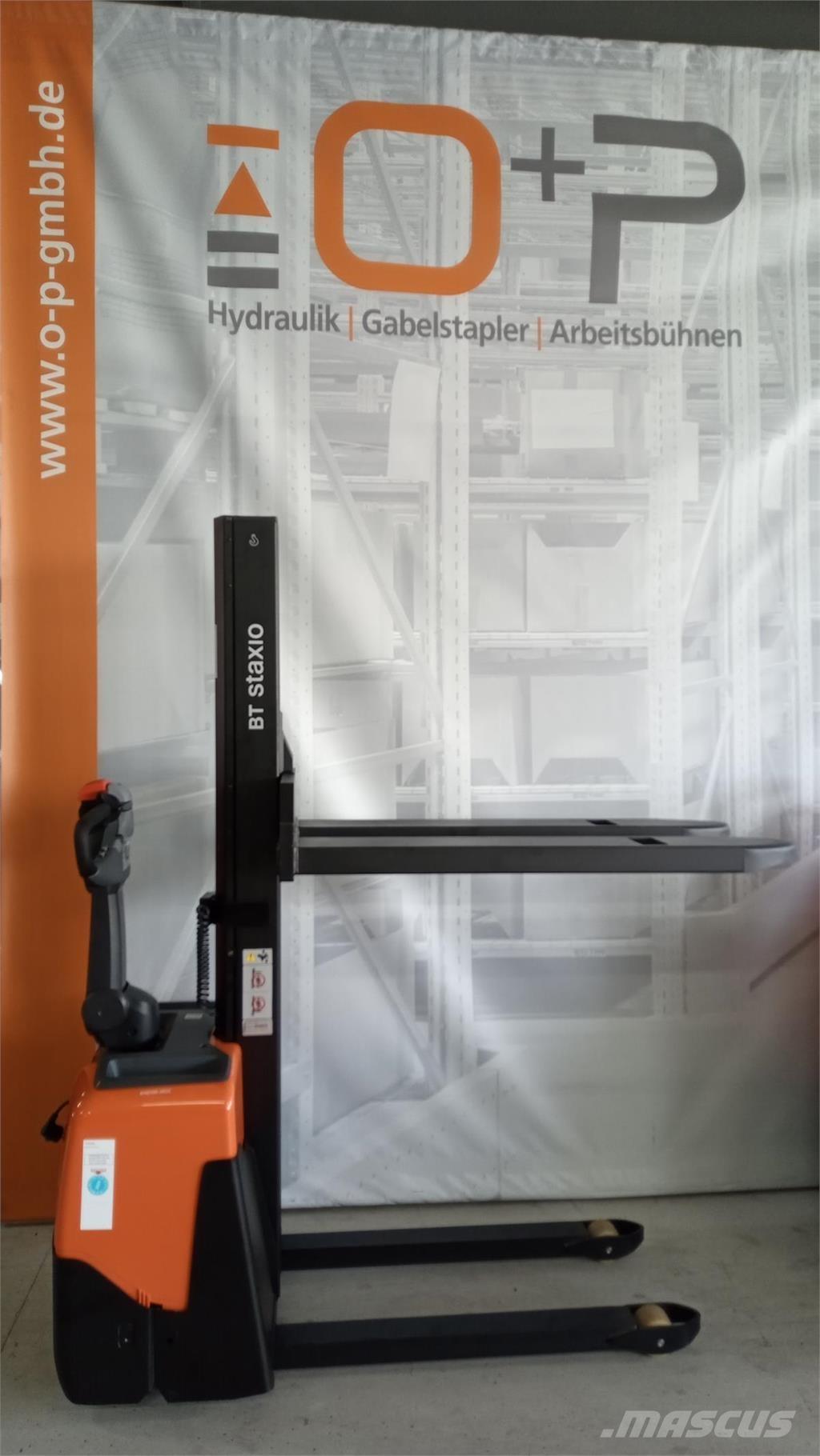 Toyota HWE100 Apiladoras eléctricos