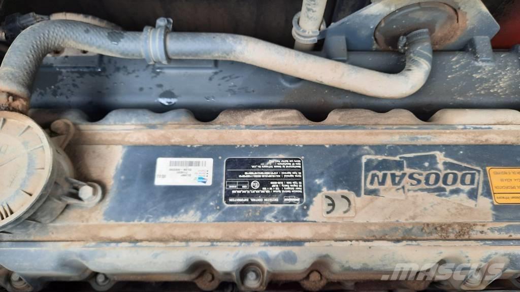 Doosan DX 300 LC-5 Excavadoras sobre orugas