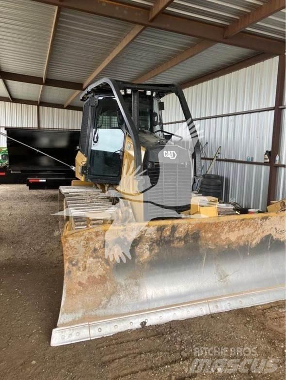 CAT D3 Buldozer sobre oruga