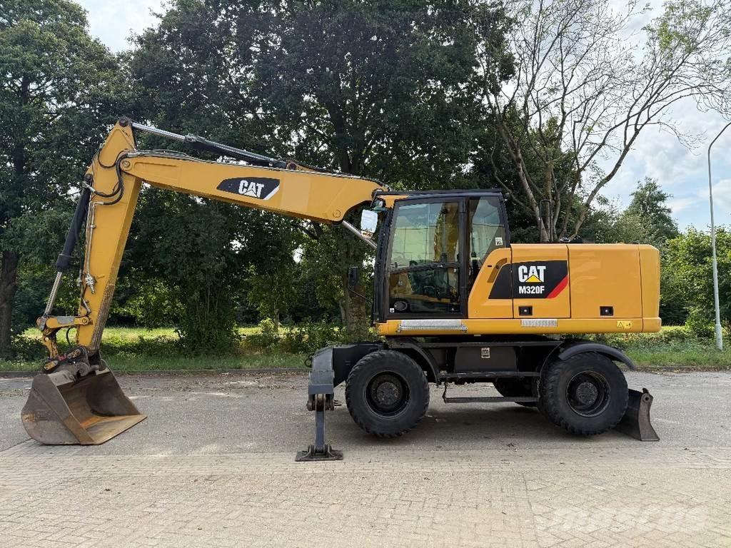 CAT M320F Excavadoras de ruedas