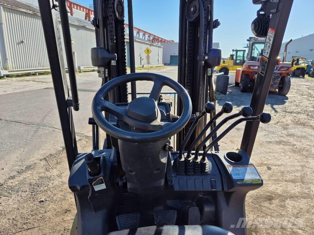 CAT 2C 5000 Montacargas - otros