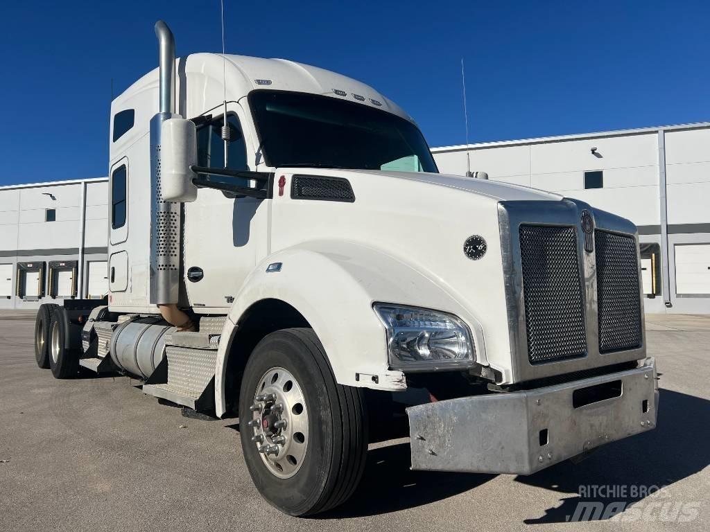 Kenworth T880 Camiones tractor