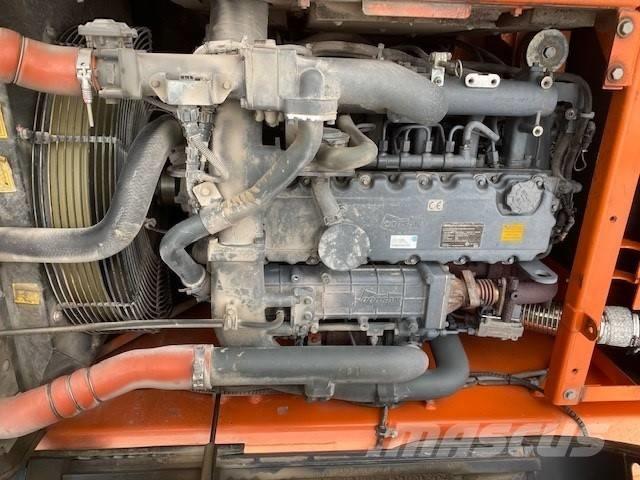 Doosan DX 225 LC-3 Excavadoras sobre orugas