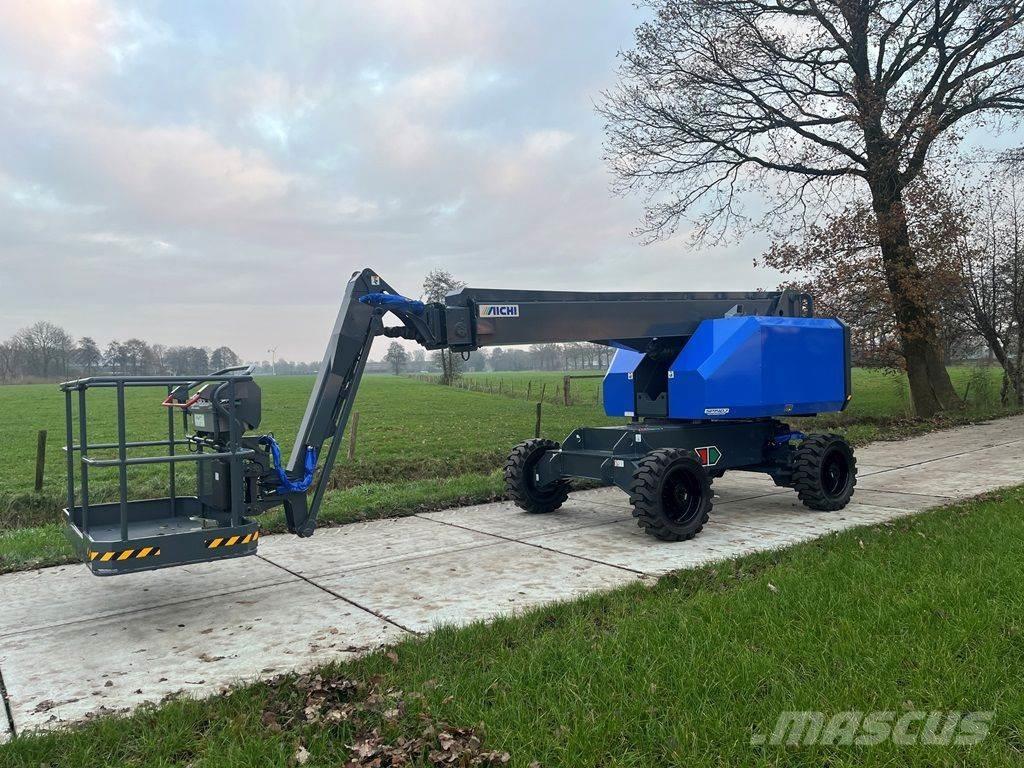 Aichi SP14DJM Plataformas con brazo de elevación telescópico