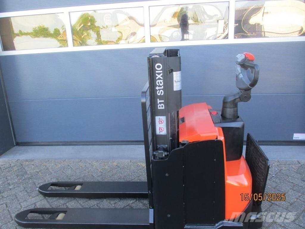 BT SWE 200D Montacargas manual