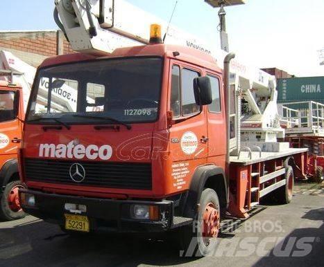 Daimler-Benz 1317 Plataformas sobre camión