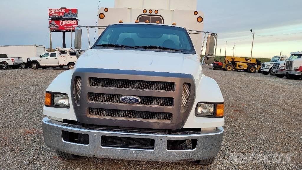 Ford F 650 SD Camiones de volteo para virutas de madera