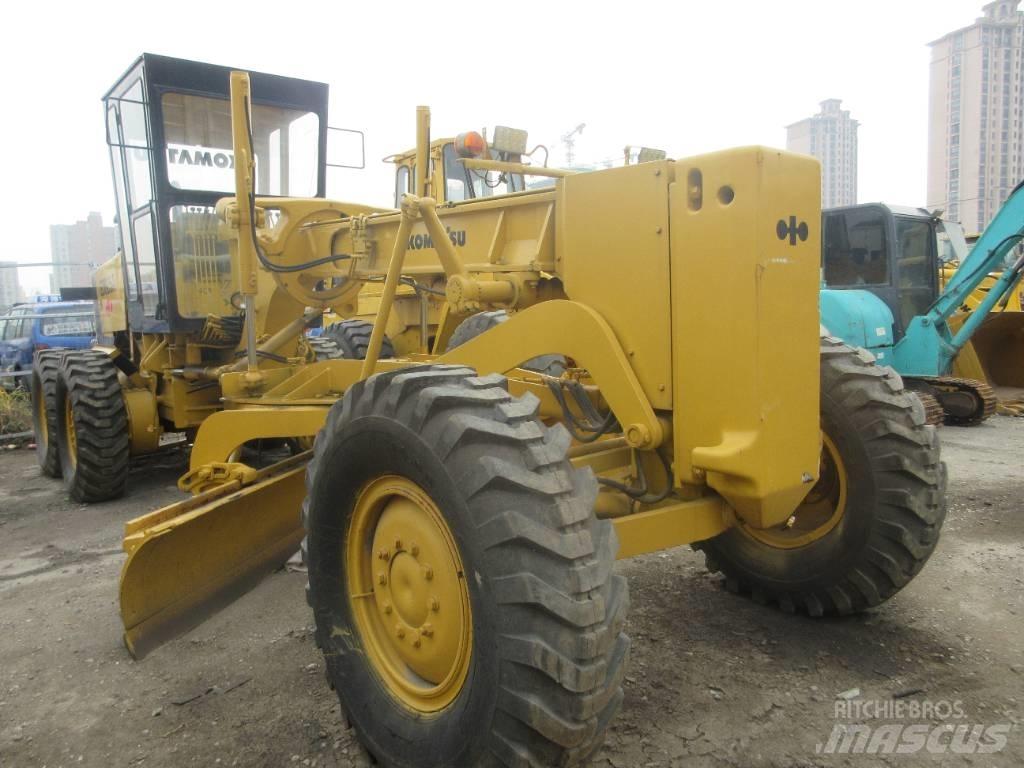 Komatsu GD 623 Niveladoras