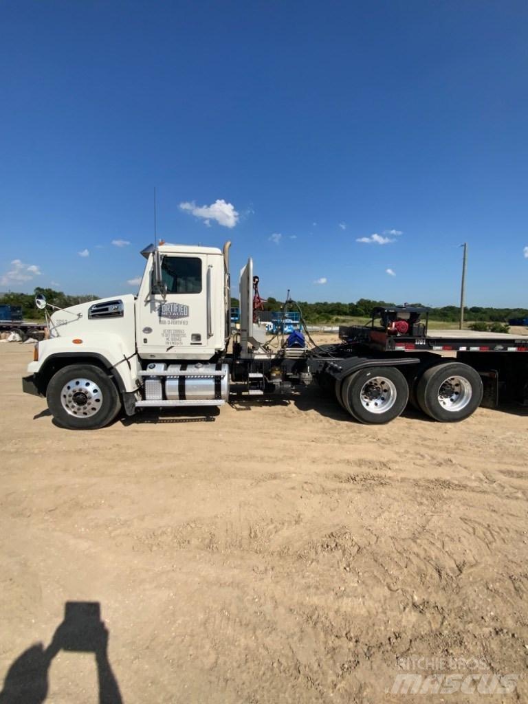 Western Star 4700 Camiones tractor