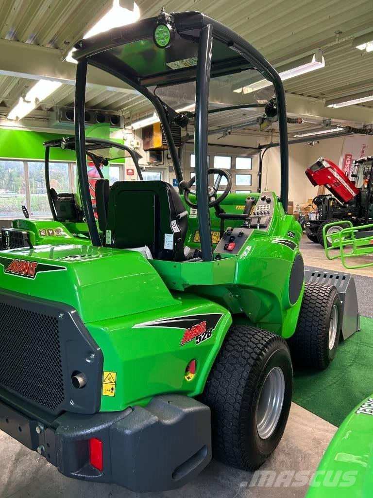 Avant 528 Minicargadoras