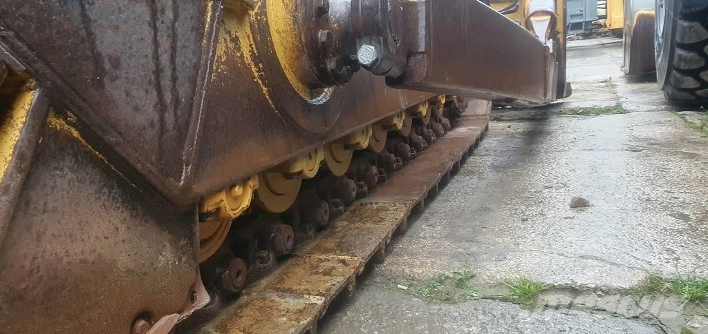 CAT D 6 T XL Buldozer sobre oruga