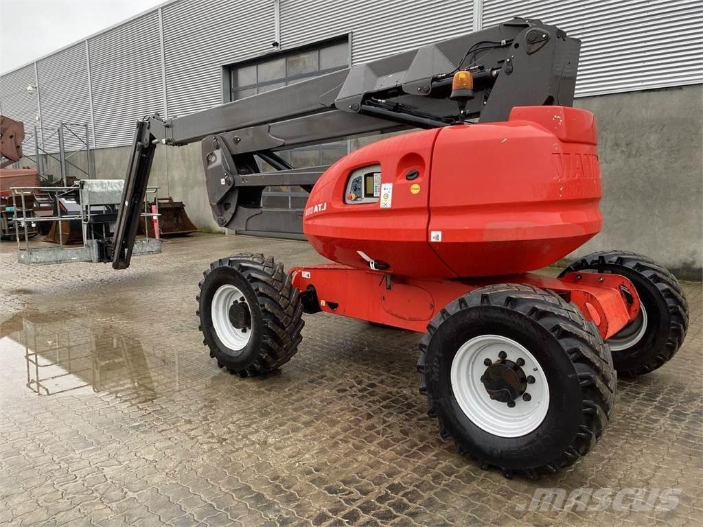 Manitou 200ATJ RC Plataformas con brazo de elevación manual