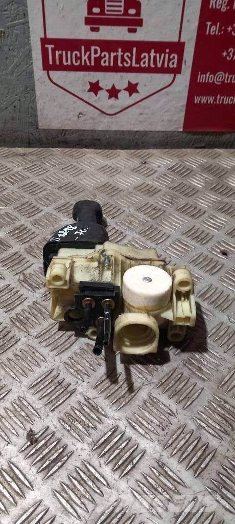 Scania R 440    1882115 Cabinas