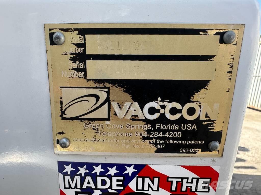 Freightliner 114 SD Camiones aspiradores/combi