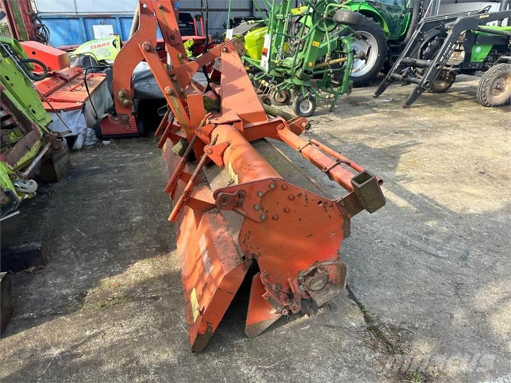 Kuhn EL140N 305 Trabajos de suelo
