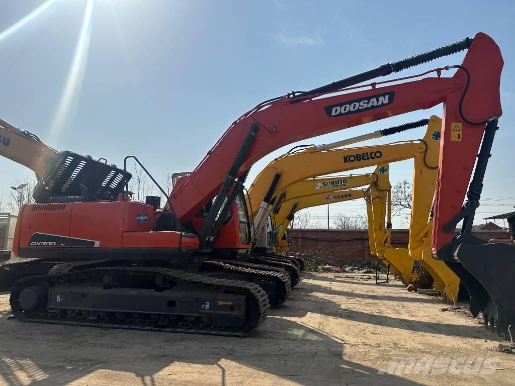Doosan 300-7 Excavadoras sobre orugas