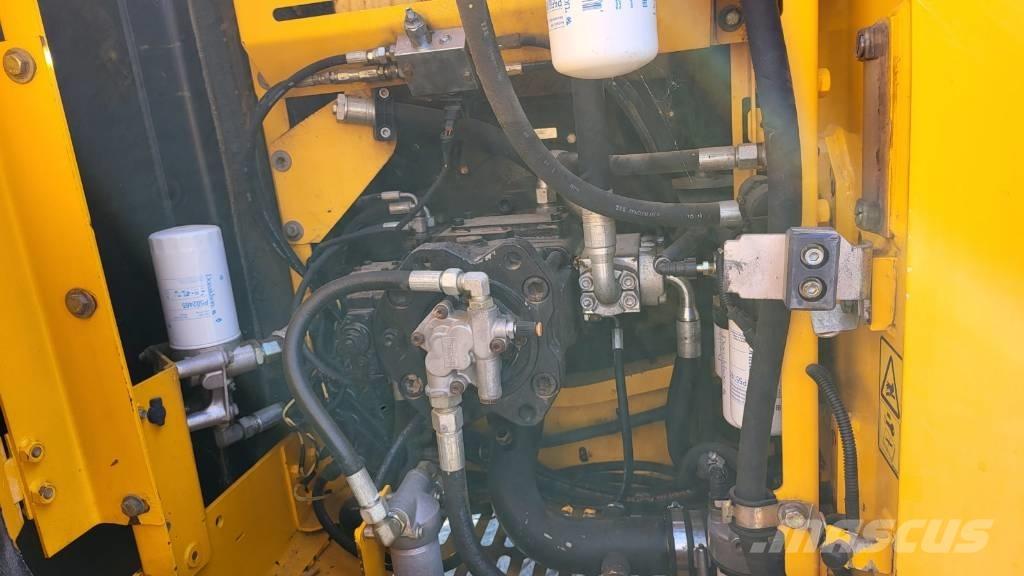 JCB JS 220 LC Excavadoras sobre orugas