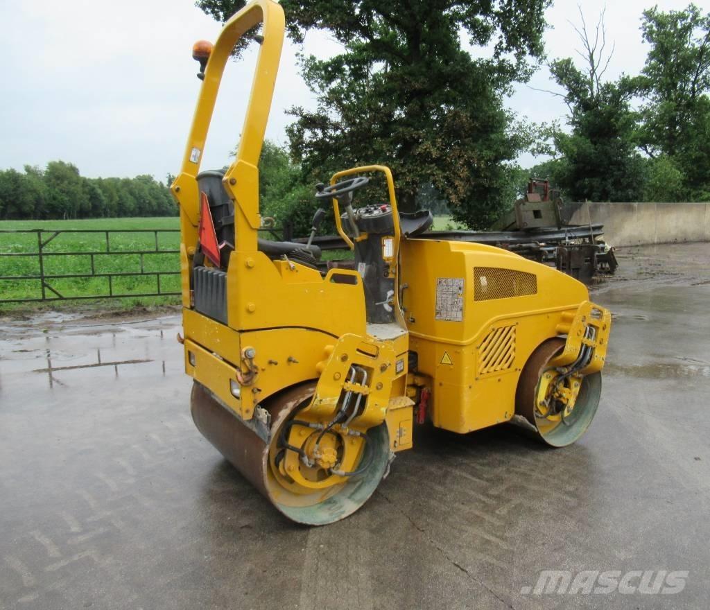 Bomag BW 120 AD-4 Rodillos de doble tambor