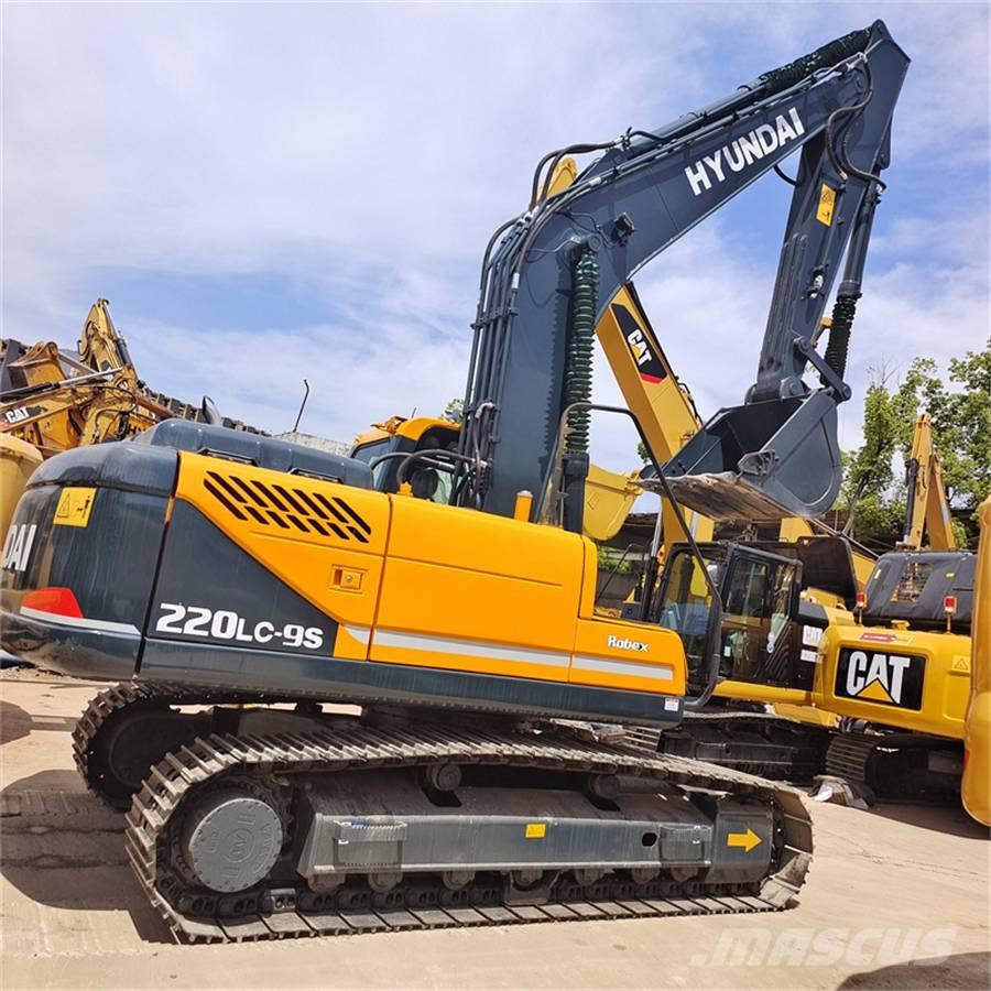 Hyundai 220LC-9S Excavadoras sobre orugas